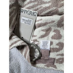 Barefoot Dreams NWT  CozyChic Ultra Lite Ocean Breeze Poncho Faded Rose Animal OS Photo 5