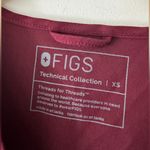 FIGS Burgundy Catarina One Pocket Scrub Top Size XS Photo 3