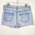 Forever 21 Light Wash Distressed Denim Raw Hem High Rise Jean Shorts Size 31 Photo 1