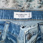 Abercrombie & Fitch 90s Straight Leg Jeans Photo 2