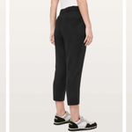 Lululemon  On The Fly Crop Woven 23" Pants Size 6 Black Comfy Photo 1