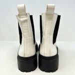 Lucky Brand Ellerey Pebbled Leather Lug Sole Boots White Size 9.5 Photo 5