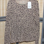 Wonderly  Cheetah Print Long Sleeve Knit Tee Photo 0