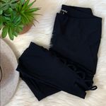 marika • workout legging with cutout detail Size M Photo 13