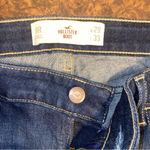 Hollister Boot Cut women's jeans in dark wash - size 9R/ w29xL33 Photo 3