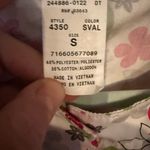 Scrub H.Q. Snap Front Floral Long Sleeve Light Weight Scrub Jacket Size Small White Photo 1