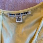 Madison Leigh  sift yellow floral lace cap sleeve midi dress size 6 Photo 4