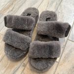 UGG  women's size 7 gray Fuzz Yeah Slide Slipper Sandals S/N 1104662 Photo 5