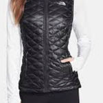 The North Face  Women's Black Quilted Vest Photo 0