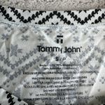 Women's NEW Tommy John Small Long Sleeve Winter Snowflake Shirt Soft Silky White Photo 2