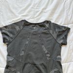 Athleta  Womens Size Large Fastest Track Gray Camo Short Sleeve Athletic Shirt Photo 7