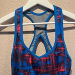 Nike  Women’s Racerback Tank Top Built in Bra Size Small Photo 3