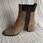 Tod's  Classic Tan Suede Heeled Chelsea Boots Size 37‎ Photo 5