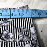 EUC Patchington Striped Hawaiian Floral Skort Coastal Grandma Nautical Size 14 Black Photo 9
