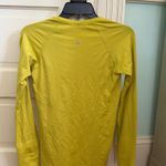 Lululemon  Swiftly Tech Long Sleeve Size 6  Photo 2