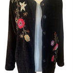 White Stag  Vintage Embroidered Chenelle Long Sleeve Black Button Down Shacket Si Photo 0