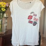 Oversized White Tie Photo 1