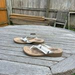 Minnetonka  Women's Silverthorne Thong‎ Sandal white size 9 Photo 4