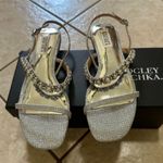Badgley Mischka  Natalee Silver Flat Sandal Bridal Wedding Prom 9 Crystal Pearl Photo 2