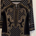 JM Collection  BLACK GOLD SILVER STUDDED DESIGN TOP SHORT SLEEVE SIZE SMALL Photo 0