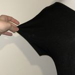 Paraphrase  women's XS black v-neck t-shirt Photo 2