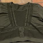 Fabletics seamless laser cut crop top Photo 2