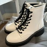 Madden Girl  White Combat Boots Ankle Lace Up Side Zip Booties Women 8 New in Box Photo 5