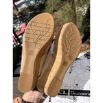 CL by Laundry NEW  Dream Day Wedge Nude Beige Sandals Women’s Size 7.5 Photo 4