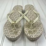 Michael Kors Logo Print Platform Flip Flop Sandals Womenโs Size 8 Photo 2