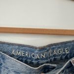 American Eagle  Relaxed Mom Jean Distressed High Rise Womens 6 Photo 2