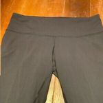 Lululemon Women’s  Black Crop Leggings Sz 8 Photo 1