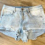 REWASH  Light Wash Girlfriend Denim Shorts Photo 0