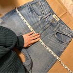 Madewell The Mom Jean 26 light-medium denim with distressing Photo 9