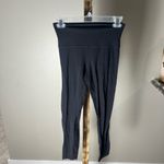 Lululemon Womenโs Black Align High-Rise Leggings Size 6 Photo 2