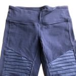 Alo Yoga Moto Leggings Photo 4