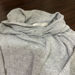 Reiss  Light Gray Knit Twist Neck Sweater Wool/Cashmere/Angora XS Photo 3