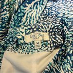 Coral Bay  Woman's Coral Pattern Golf Skort in blue and white. Size M Photo 4