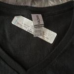 Brand new graphic T Photo 2