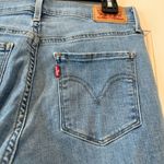 Levi's Levi’s Lightwash Bow Hem Jeans Size 6 or 28” Photo 7