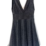 Fraiche Shimmer Deep V Photo 4