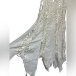 Umgee  white crotchet ragged bottom tank top Photo 2