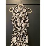 Ellen Tracy  Sleeveless midi Shirt Dress Self Tie Sash black white floral blossom Photo 10