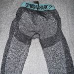 Gym shark leggings Photo 1