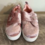 Rouge Helium  Miranda Velvet Pink Sneaker Shoes Slip On Women’s Size 9 Star Photo 2
