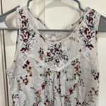 Floral Embroidered White Tank Top Gray Size M Photo 1