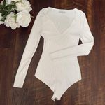 Abercrombie & Fitch A&F Ribbed V-Neck Long Sleeve Bodysuit Photo 0