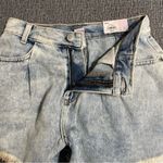 SO  Brand Women’s/Juniors High Rise Dad Shorts Photo 4