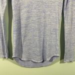 Wilfred Free Aritzia Women's Heather Blue V-neck Long Sleeve Top Size S Photo 3