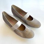 Munro AMERICAN 228284 Gray / Gold Fabric Mary Jane Flats Women's Size 8M Shoes Photo 0