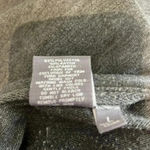 Daisy Fuentes , Gray tops, Photo 5